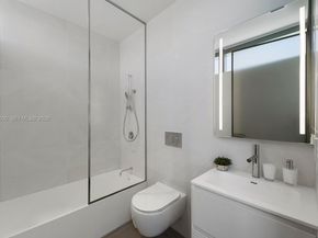 2000 S Ocean Dr PH1, Hallandale Beach FL 33009