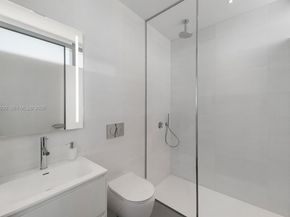 2000 S Ocean Dr PH1, Hallandale Beach FL 33009