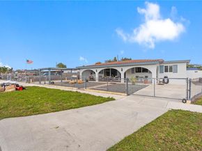 451 W 39th St, Hialeah FL 33012