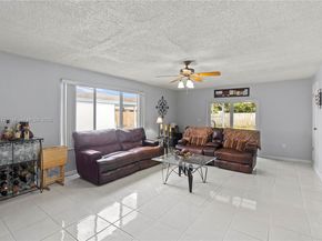 451 W 39th St, Hialeah FL 33012