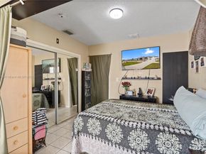 451 W 39th St, Hialeah FL 33012