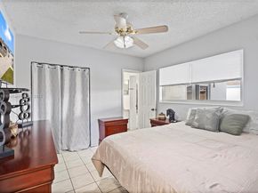 451 W 39th St, Hialeah FL 33012