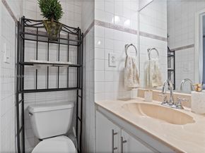 451 W 39th St, Hialeah FL 33012