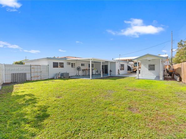 451 W 39th St, Hialeah FL 33012