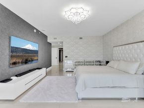 17111 Biscayne Blvd 909, North Miami Beach FL 33160