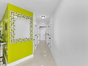 17111 Biscayne Blvd 909, North Miami Beach FL 33160