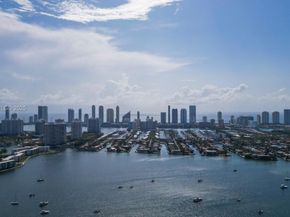 17111 Biscayne Blvd 909, North Miami Beach FL 33160