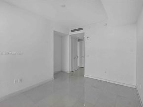 300 N Biscayne Boulevard Way 4809W, Miami FL 33131