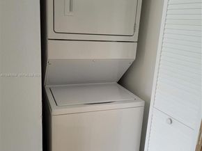 350 S Miami Ave 2714, Miami FL 33130