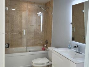 350 S Miami Ave 2714, Miami FL 33130