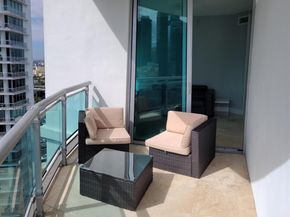 350 S Miami Ave 2714, Miami FL 33130