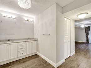 2818 N 46th Ave K287, Hollywood FL 33021