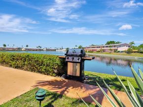 1012 SW 11th St 20N, Hallandale Beach FL 33009