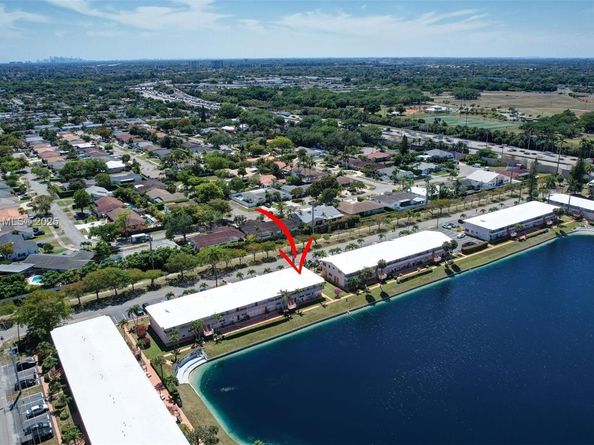 1012 SW 11th St 20N, Hallandale Beach FL 33009