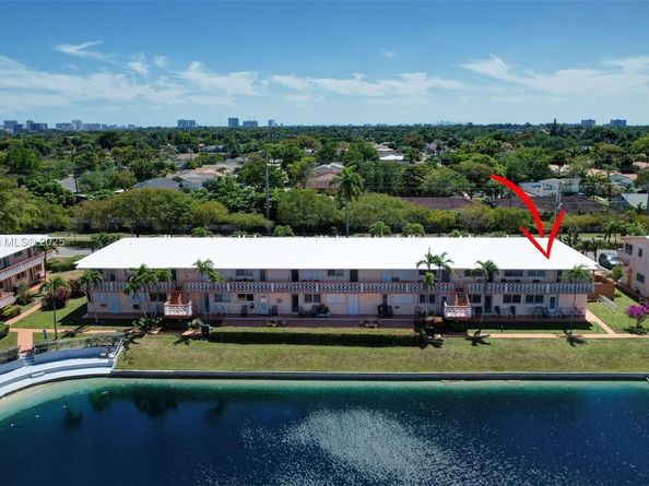 1012 SW 11th St 20N, Hallandale Beach FL 33009