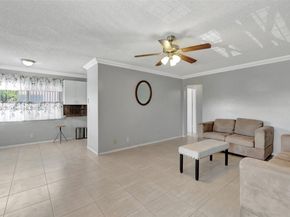 1012 SW 11th St 20N, Hallandale Beach FL 33009