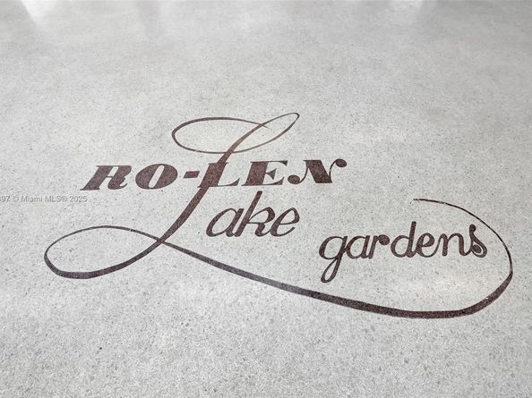 1012 SW 11th St 20N, Hallandale Beach FL 33009