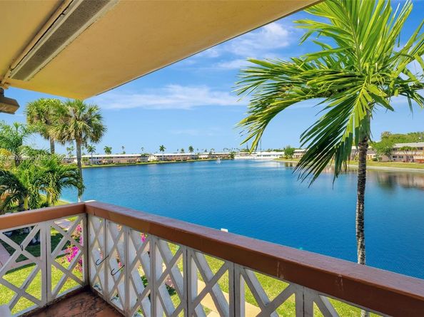 1012 SW 11th St 20N, Hallandale Beach FL 33009