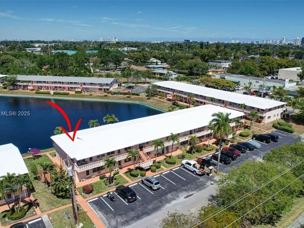 1012 SW 11th St 20N, Hallandale Beach FL 33009