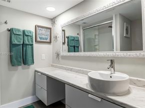 6231 Coral Lake Dr 307, Margate FL 33063