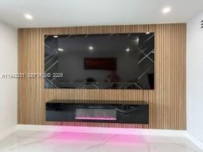 1955 NE 123rd St, North Miami FL 33181