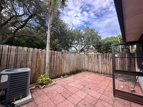 3321 Raleigh St 3H, Hollywood FL 33021