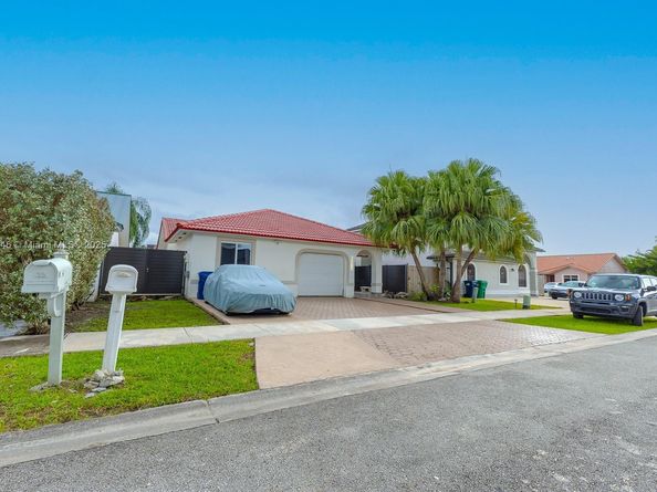 14452 SW 115th St, Miami FL 33186