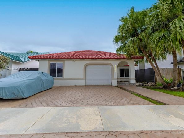 14452 SW 115th St, Miami FL 33186