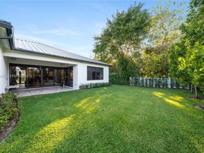 7387 SW 74th Ln, Miami FL 33143