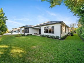 7387 SW 74th Ln, Miami FL 33143