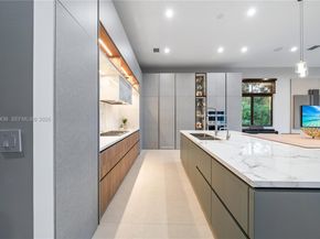 7387 SW 74th Ln, Miami FL 33143