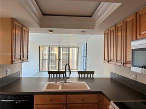 21 Royal Palm way 5060, Boca Raton FL 33432