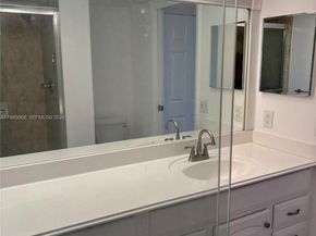 21 Royal Palm way 5060, Boca Raton FL 33432