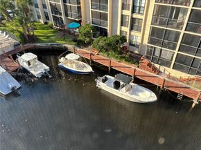 21 Royal Palm way 5060, Boca Raton FL 33432