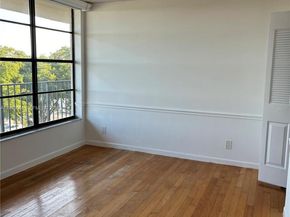 21 Royal Palm way 5060, Boca Raton FL 33432