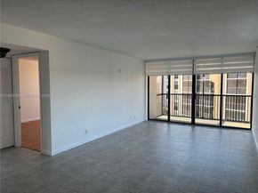 21 Royal Palm way 5060, Boca Raton FL 33432