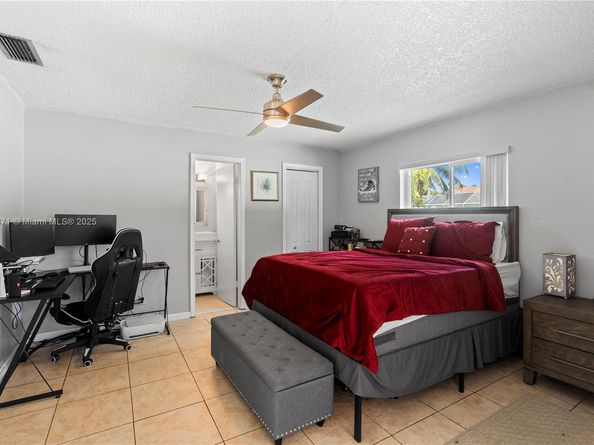 6121 NW 45th Ave, Fort Lauderdale FL 33319