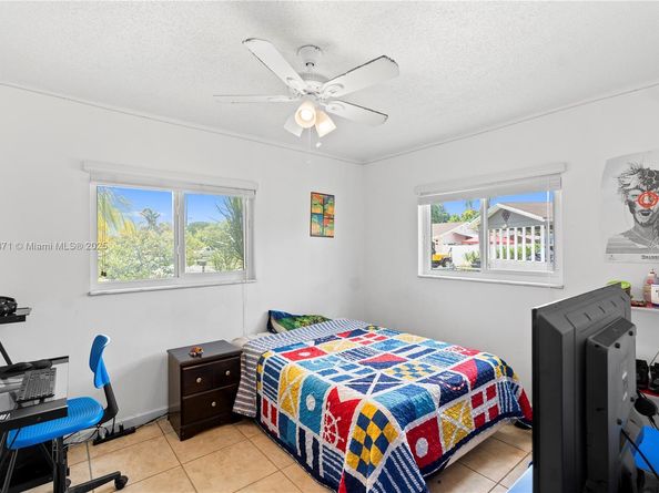 6121 NW 45th Ave, Fort Lauderdale FL 33319