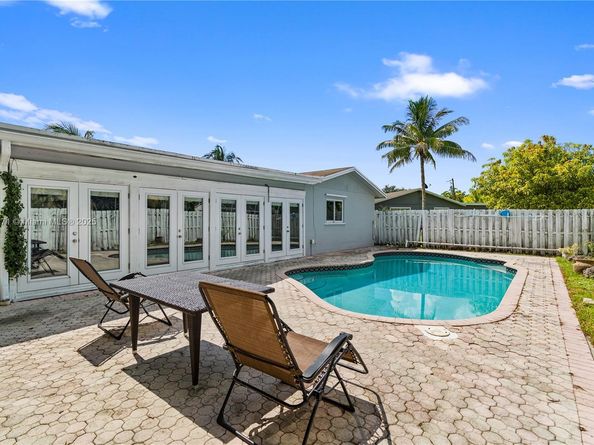 6121 NW 45th Ave, Fort Lauderdale FL 33319