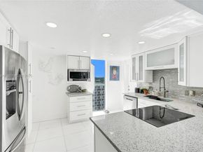 3703 NE 166th St PH10, North Miami Beach FL 33160