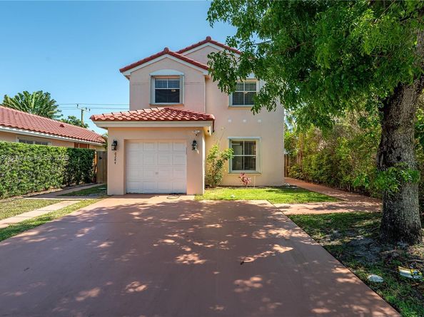 6284 Duval Dr, Margate FL 33063