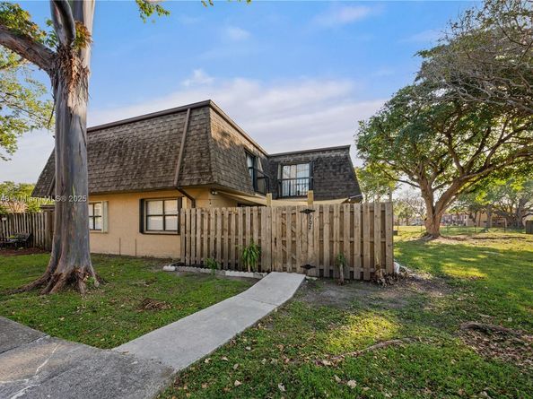14221 SW 94th Cir Ln 10210, Miami FL 33186