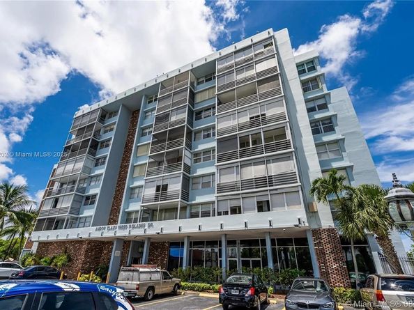 16850 S Glades Dr 8G, North Miami Beach FL 33162