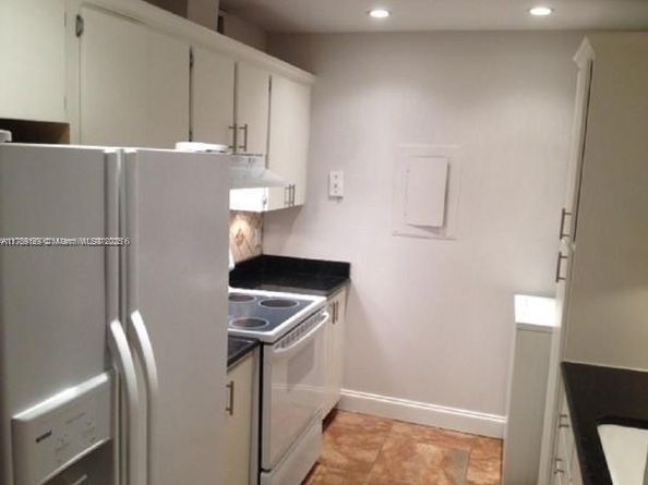 7905 SW 86th St 626, Miami FL 33143