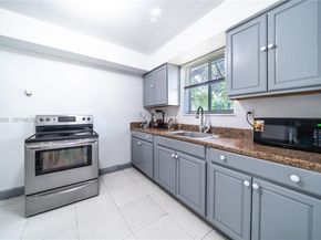 2406 NW 67th St, Miami FL 33147