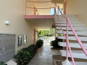 2825 NE 33rd Ave 204, Fort Lauderdale FL 33308