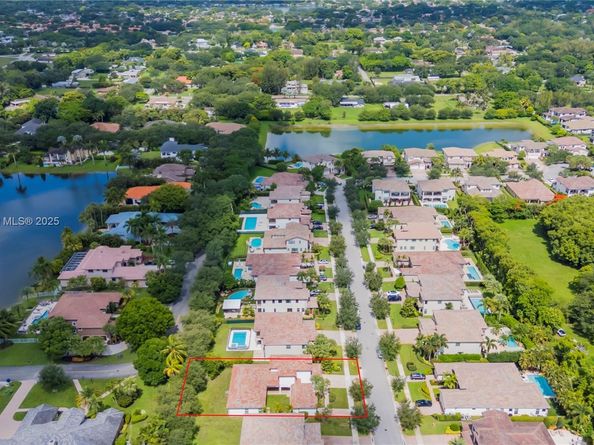 10630 SW 55th St, Cooper City FL 33328