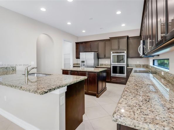 10630 SW 55th St, Cooper City FL 33328