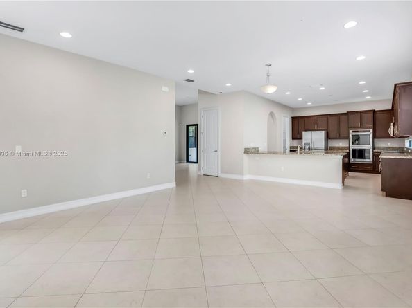 10630 SW 55th St, Cooper City FL 33328