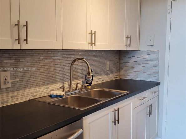 Undisclosed Address #A11822187, North Miami FL 33181